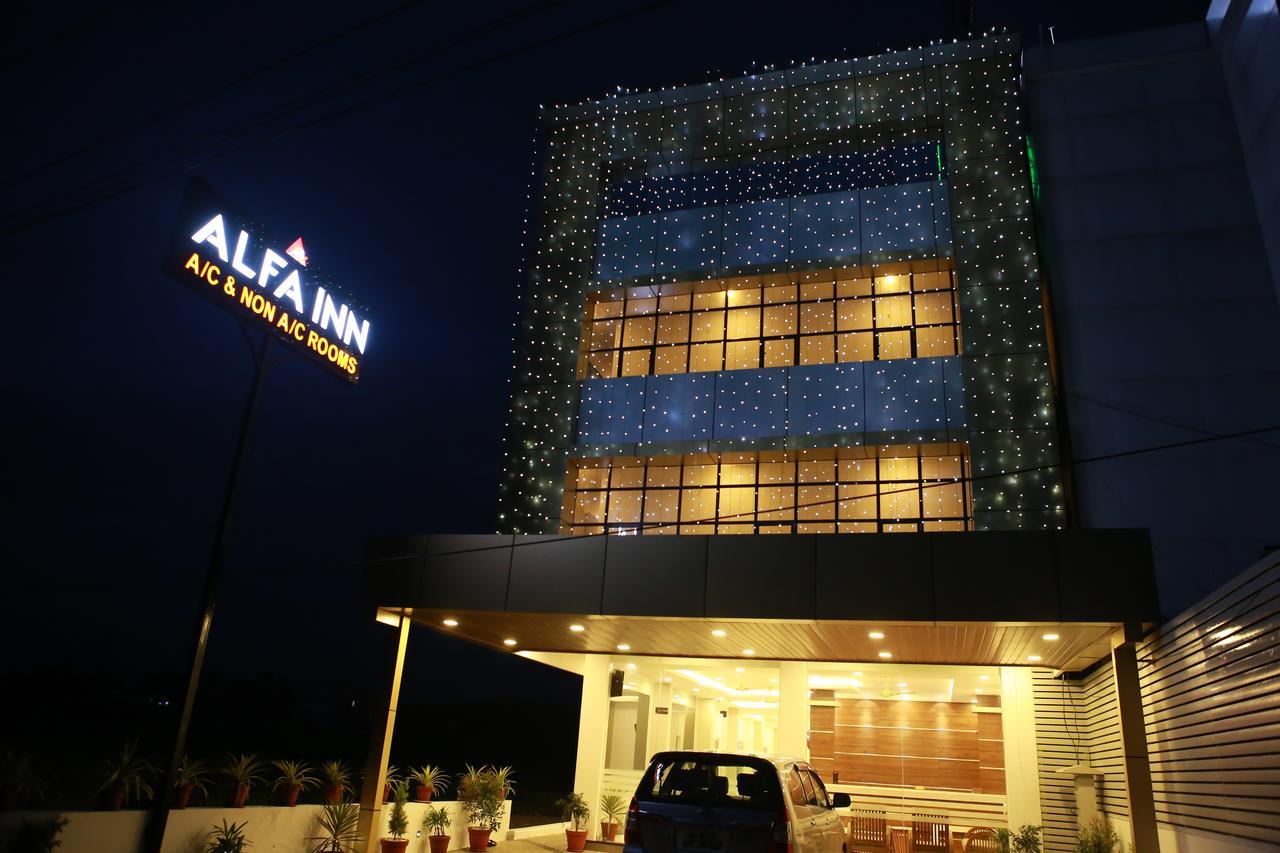 Alfa Inn Nedumbassery Exterior foto